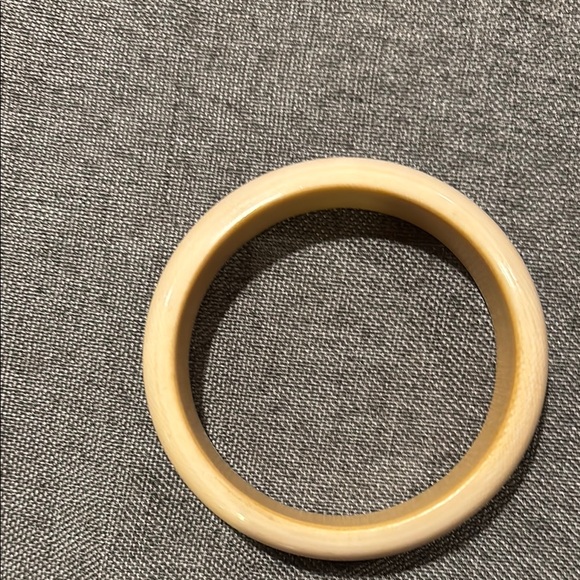 Cream Bangle Bracelet - Picture 2 of 3